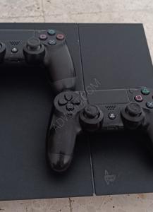 Used Playstation 4, Almost new, 1 TB With two controllers, one ...