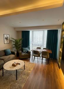 شقق مفروشه فاخره Luxury apartments بمجمع قرب مول اف اسطنبول ...