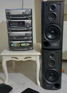 For sale KENWOOD brand And very good loud sound To contact the ...