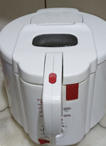 Used electric fryer for sale Price: 375 tl liocated in Mersin 05456083341  