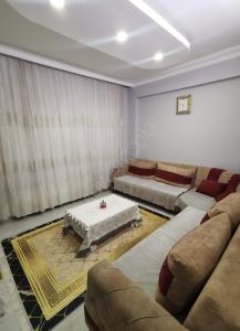 Apartment for annual rent Lux furnished 2 + 1 style first floor Air conditioner ...