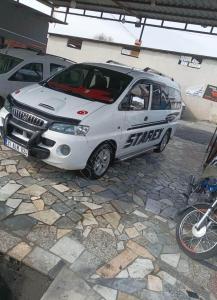 Hyundai starex 2007  Hot and cold air conditioner  New rims Leather ...