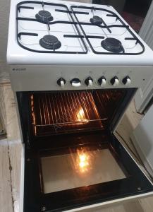 Used gas oven for sale Brand: Ar elik Price: 1300 tl Located in ...
