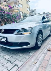 Used 2013 Volkswagen Jetta for sale  166.000 km  4 painted ...