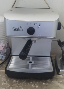 للبيع ماكينة قهوة نضيفة شغالة 750 ليرة  موجود في عنتاب ...
