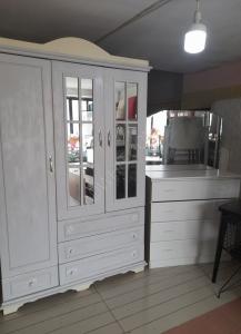 Very clean 3 doors Wardrobe + vanity dresser table for ...