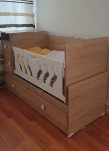 Used baby bed for sale with a mattress in Kayseri, ...