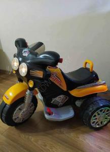 For sale, an electric motorcycle for children from 3 to ...
