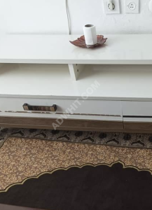 طاوله شاشه للبيع 450 ليرة في اسطنبول للتواصل 05358431560  