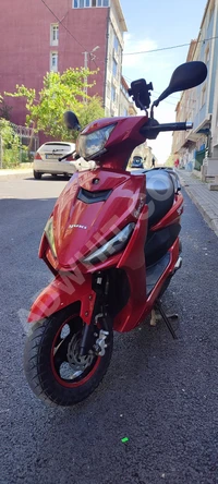 Yuki Benzinli Motosiklet