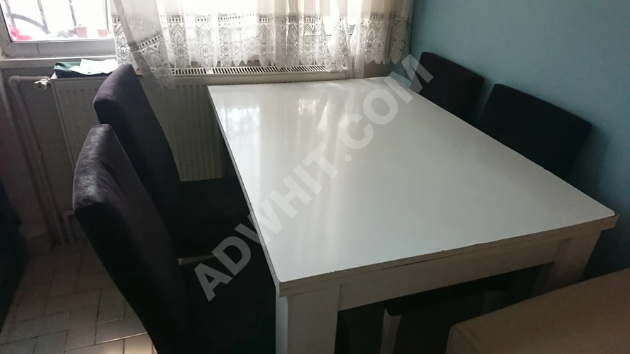 İkinci el satılık yemek masası