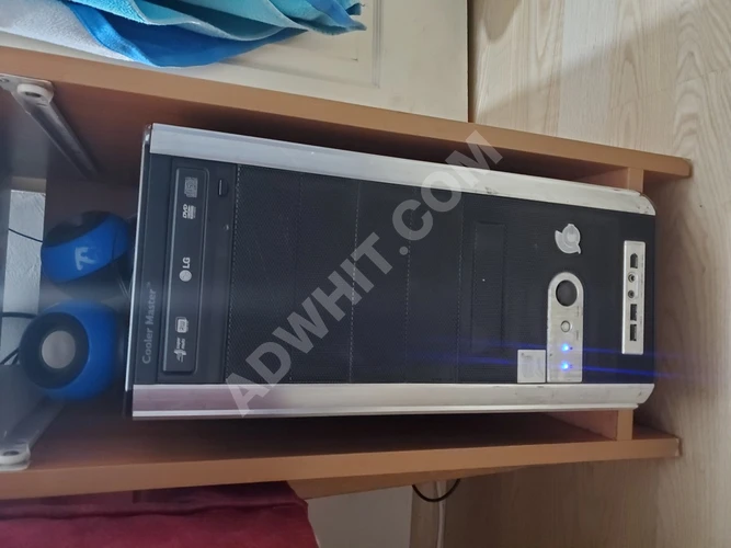 Tüm aksesuarlarıyla birlikte satılık bilgisayar