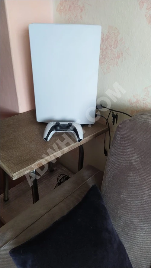 Bir ay kullanılmış sıfır PS5 dijital, hiçbir sorunu yok