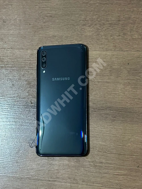 Samsung A70 cep telefonu