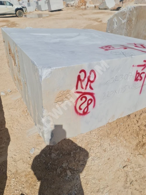 Türk blok mermer taşı, aylık 4000 ton ile depolarınıza kadar nakliye dahil