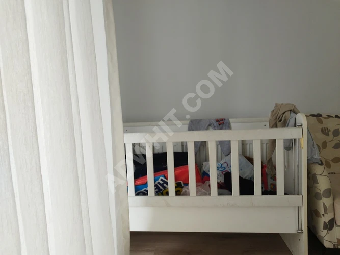 ikinci el sallanan bebek yatağı