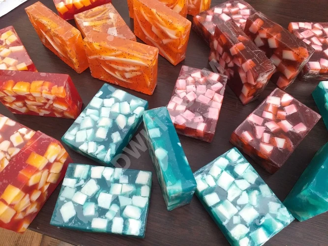 El yapımı parfümlü sabun, perakende ve toptan satış için mevcuttur