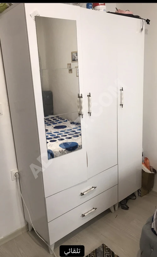 2.El Elbise dolabı