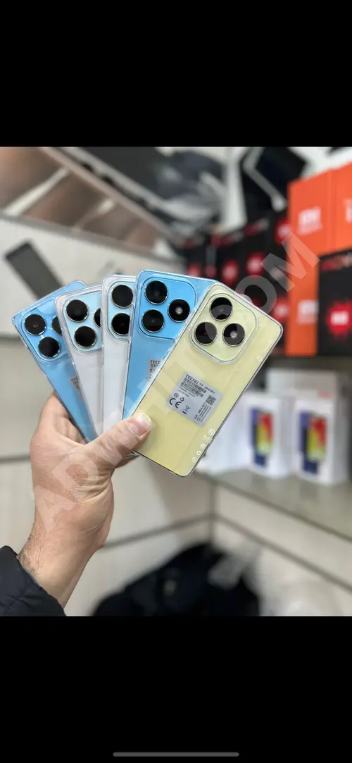 Sıfır Tecno Spark 20 cep telefonu