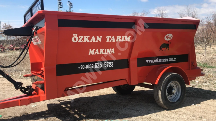 10 TONLUK KATI GÜBRE DAĞITIM RÖMORKU