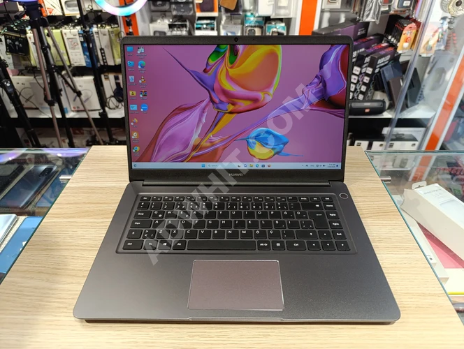 HUAWEI MATEBOOK