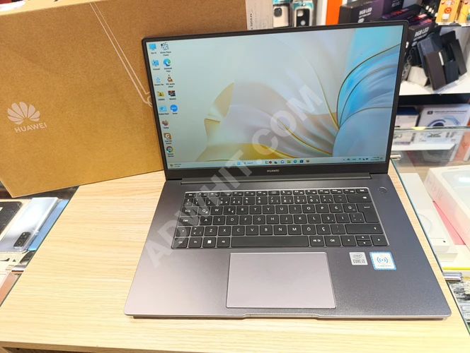 HUAWEI MATEBOOK D15