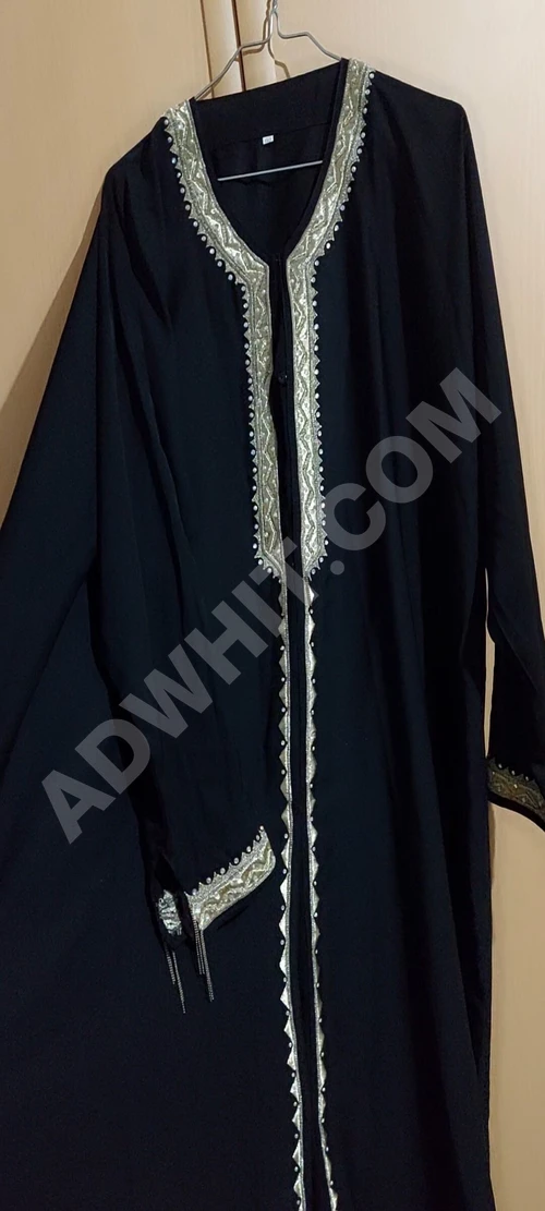 Doğal saf ipekten yapılmış özel etkinlikler için abaya