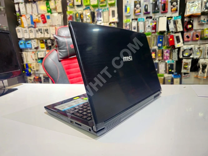 MSİ - i7  İkinci El Satılık Laptop