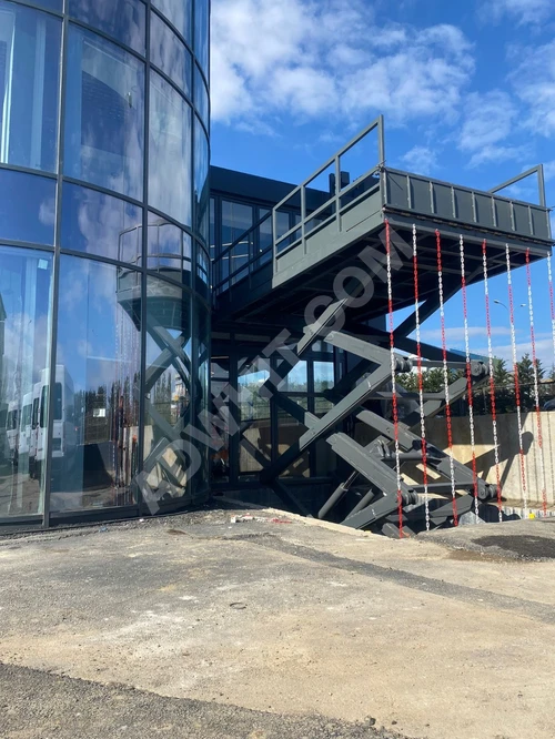 3 Makaslı 3 Ton Araç Kaldırma Platformu