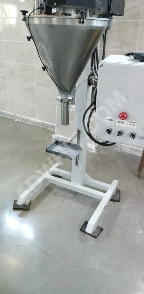 Yarı Otomatik Vidalı Toz Granül Dolum Makinası