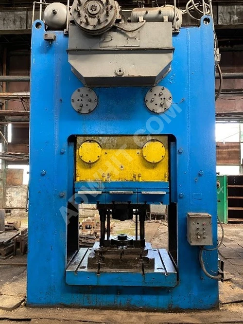 Trimming press with two connecting rods PROGRESUL