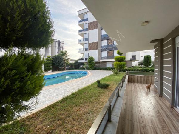 Antalya&#39;nın Göksu mahallesinde taşınmaya hazır modern bir daire