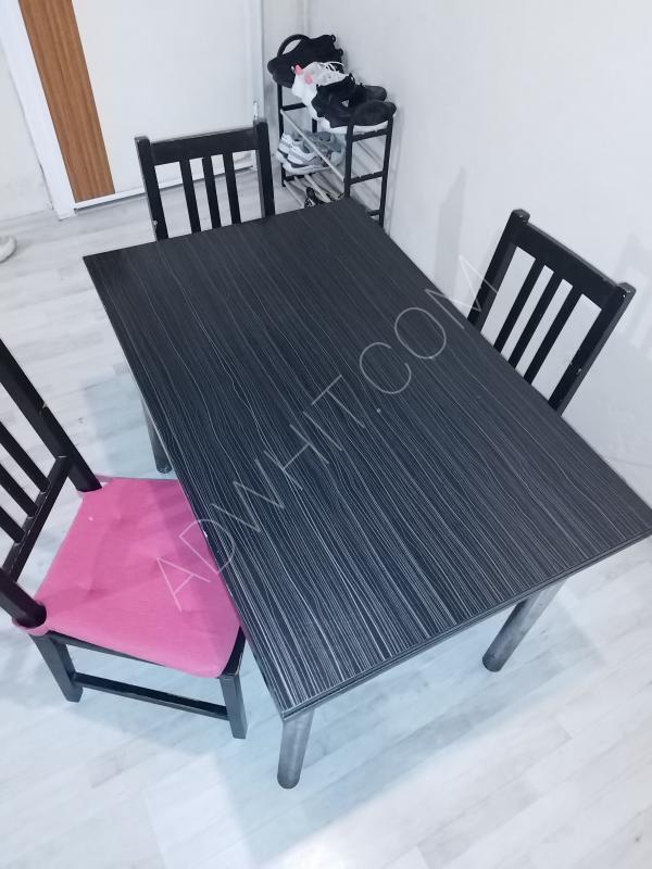 4 sandalyeli yemek masası