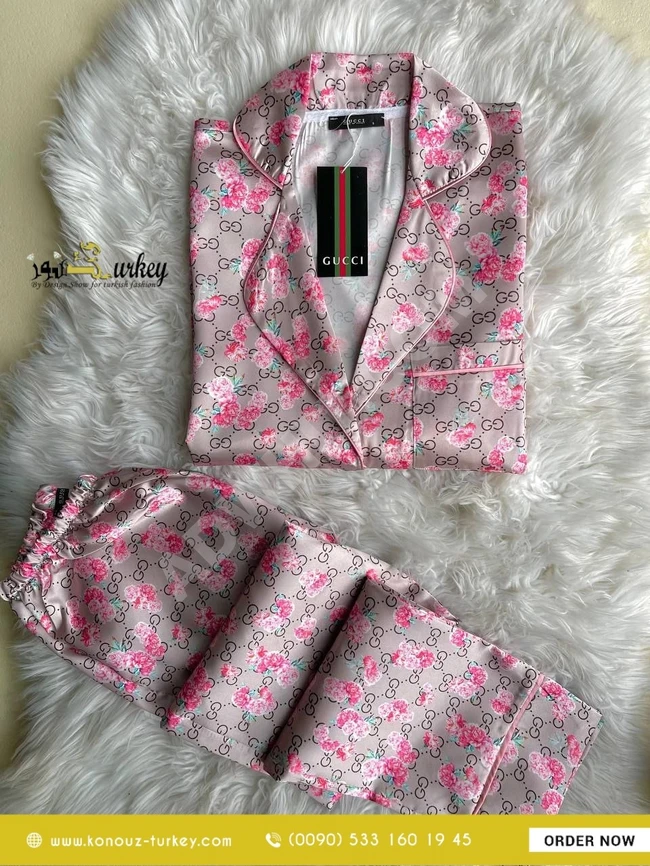 بيجامة ساتان