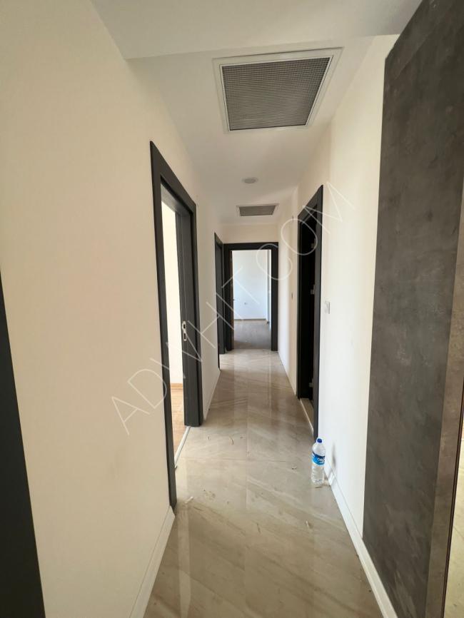 Three-room apartment for sale suitable for real estate residence in Antalya