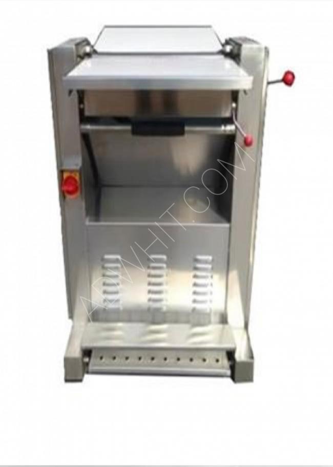 Shawarma and doner meat slicing machine