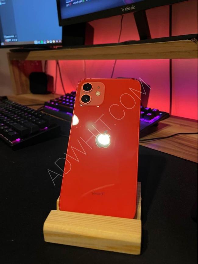 64GB hafızalı kırmızı renkli iPhone 12