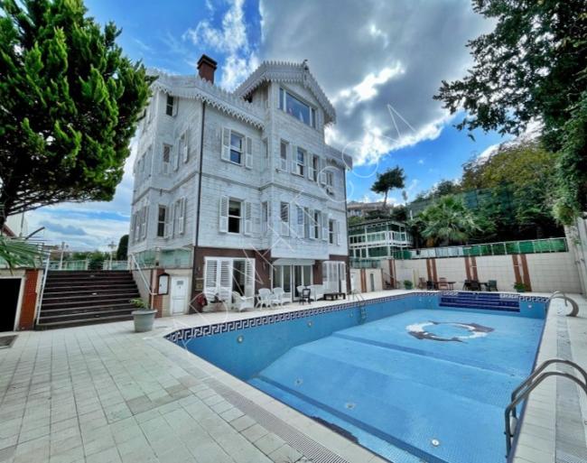 Luxurious large historical mansion for sale in Istanbul
