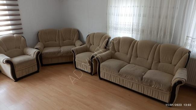 Living room for sale in good condition