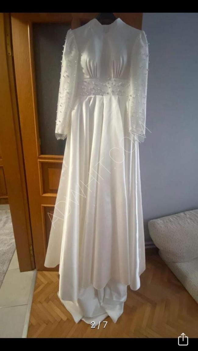 فستان زفاف ساتين