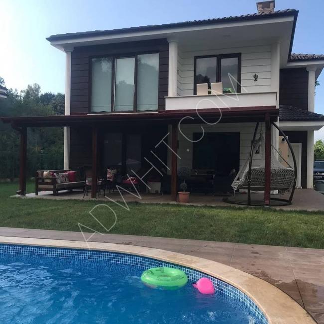 Villa in Sapanca for daily rent 4 + 1