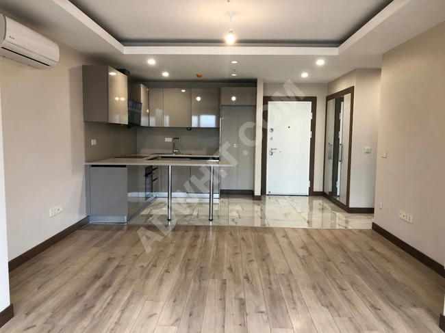 Apartment 2+1 for rent in Bahcesehir