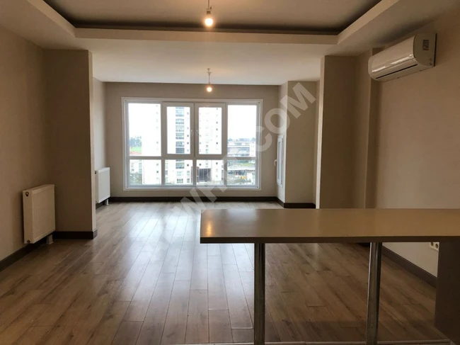 Apartment 2+1 for rent in Bahcesehir