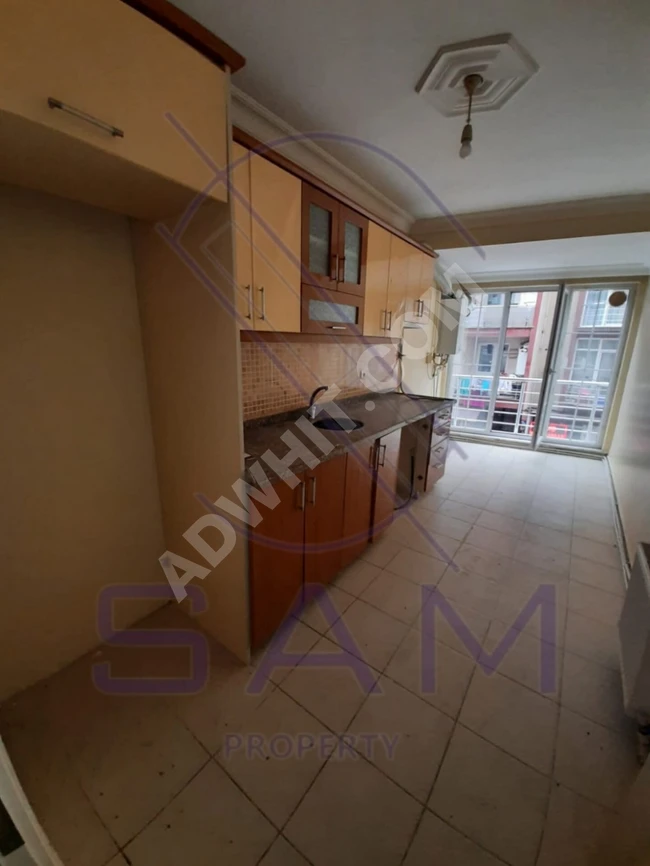 2+1 for urgent sale in Esenyurt Square, suitable for living and investment