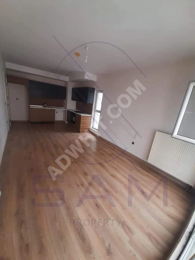 2 + 1 for urgent sale in Esenyurt, inside a complex