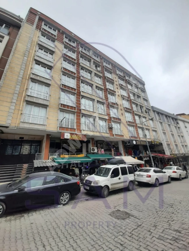 2+1 for urgent sale in Esenyurt Square, suitable for living and investment