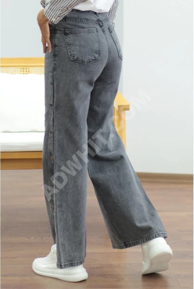 Women's jeans