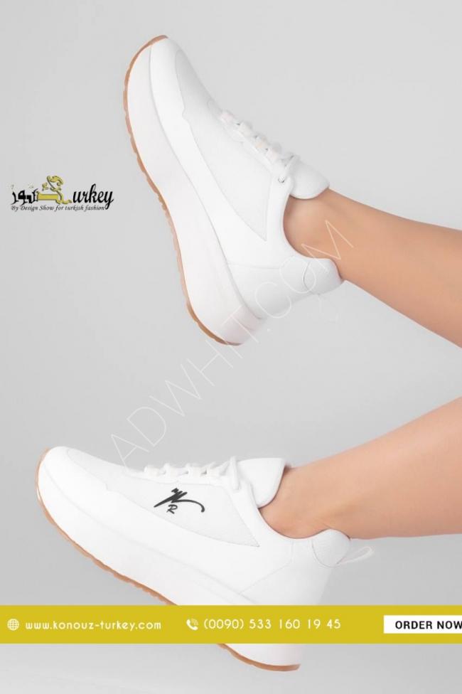 Sport shoes for women