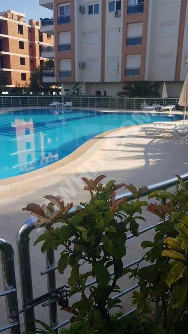 Antalya Sultan sitesi içerisinde satılık daire