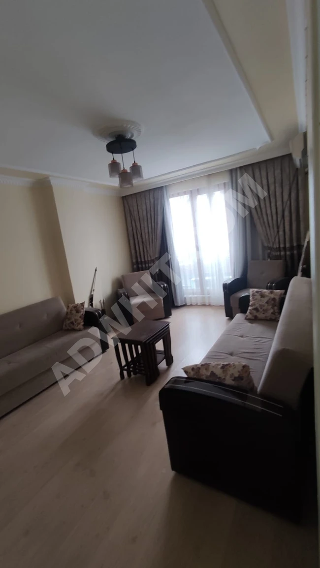 Beylikdüzü'de dubleks eşyalı daire